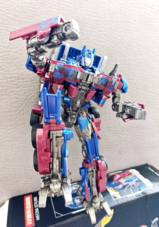 Optimus Prime 18cm Action Figure
