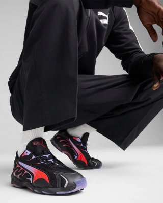 Zapatillas Deportivas Puma Inhale Negras y Rojas.