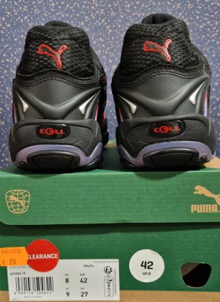 Zapatillas Deportivas Puma Inhale Negras y Rojas.