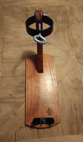 Jamonero de madera clásico