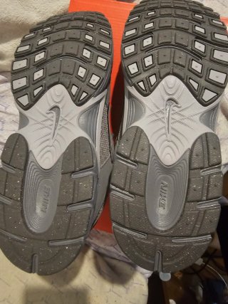 Scarpe Nike grigie