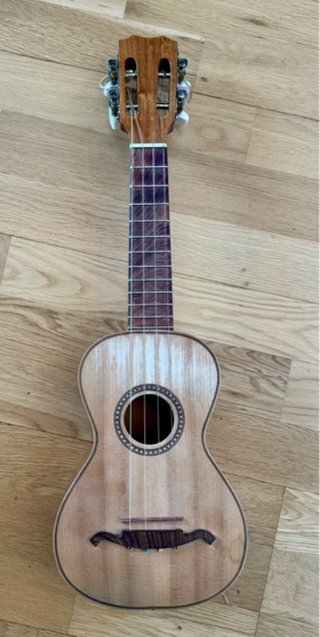 Cavaquinho portugués