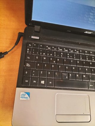Portátil Acer Intel Pentium