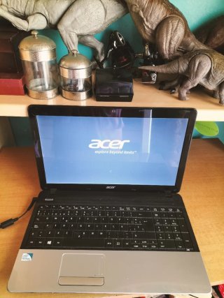 Portátil Acer Intel Pentium