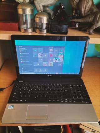 Portátil Acer Intel Pentium