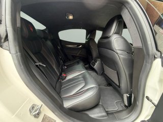 Maserati Ghibli 2.0L4 Hybrid 330cv - Nacional -