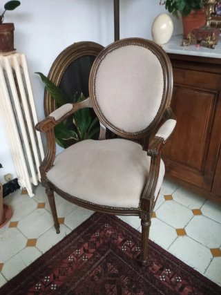 Butaca sillón vintage antiguo madera y tela