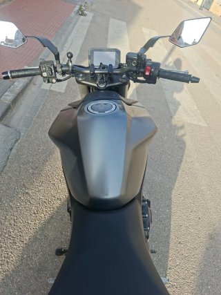 Honda CB750 Hornet Naked