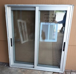 Ventana corredera aluminio 1138x1215