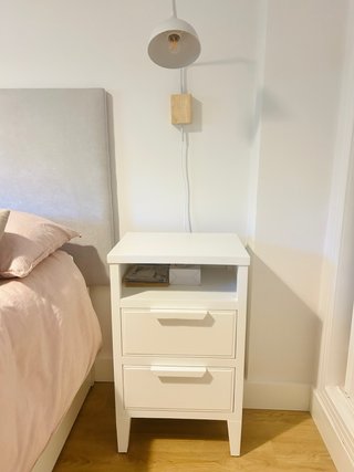 Juego de cómoda y mesita de noche  Kenay Home