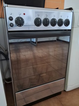 Cucina a gas con forno Ariston , con termocoppia