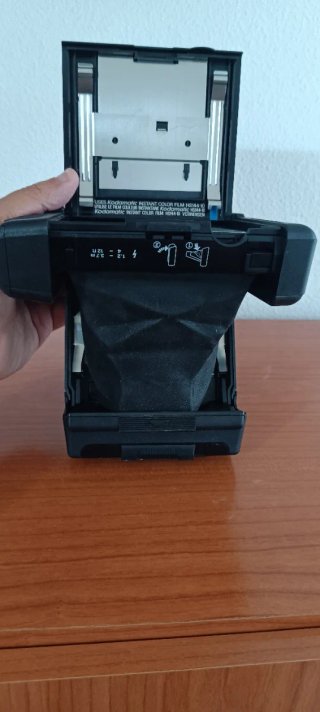 Cámara Kodamatic 950 (1980) con caja y manual