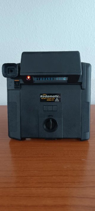 Cámara Kodamatic 950 (1980) con caja y manual