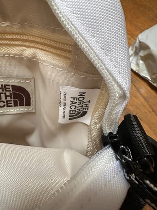 Bandolera The North Face Blanca y Gris