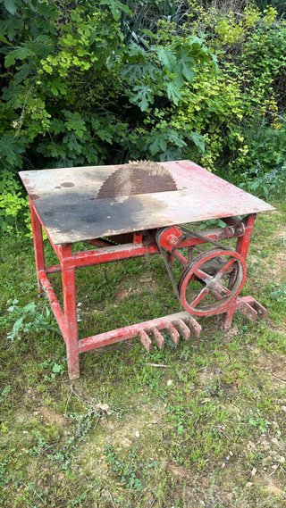 Sierra de mesa para tractor