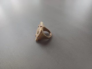 Anillo Sello Versace de oro