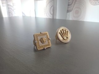Anillo Sello Versace de oro