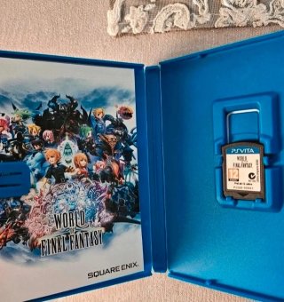World of Final Fantasy PS Vita Day One Edition