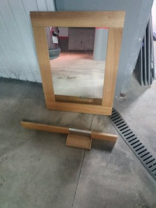 Espejo de madera y cristal para baño