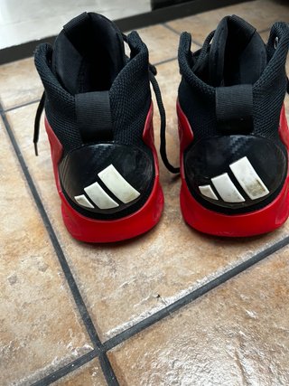 Bambas basquet Anthony Edward Talla 40 Rojas