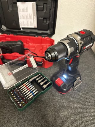 Atornillador Parkside 20V + Cargador + Batería