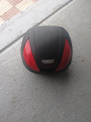 Scoter Piaggio 125 Scooter Azul y Rojo