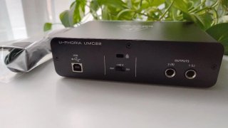 Behringer U-phoria UMC22 Interfaz Audio