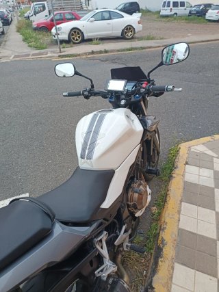 Honda CB500F Blanca y Gris