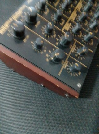 Behringer K-2 Sintetizador Analógico Modular