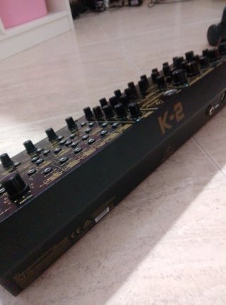 Behringer K-2 Sintetizador Analógico Modular