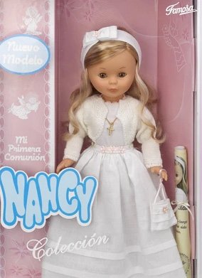 Nancy Comunión Famosa