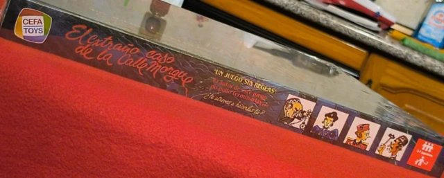 Juego de mesa "EL EXTRAÑO CASO DE LA CALLE MORGUE"