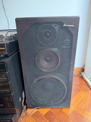 Equipo vintage Mitsubishi +tocadiscos +altavoces