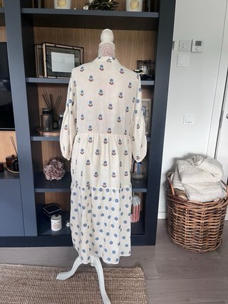 Vestido Vilagallo crema bordado flores