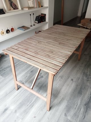Mesa de centro de madera tanto para interior como
