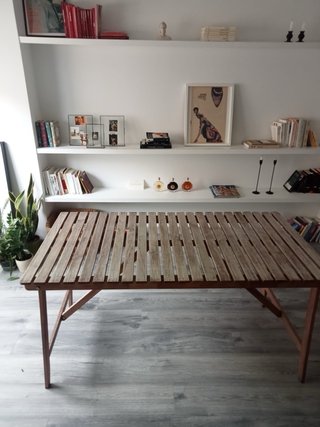 Mesa de centro de madera tanto para interior como