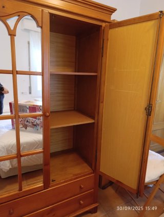 Armario provenzal madera y cristal