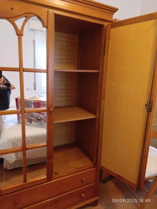 Armario provenzal madera y cristal