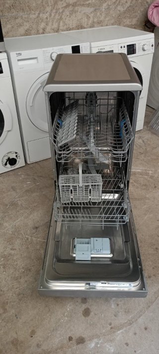 Lavavajillas Indesit plateado