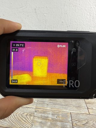 Cámara de imágenes térmicas - FLIR