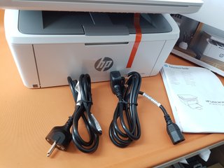 Impresora HP LaserJet M140w A4