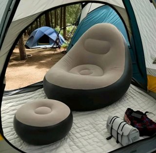 Sillón hinchable con reposapiés