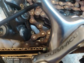 Frenos Dura Ace 7800 tija carbono y grupo híbrido.
