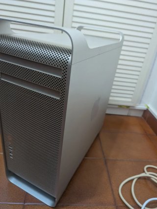 Caja Apple Mac Pro 4.1