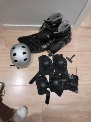 Patines hombre talla 44 + protecciones sin usar