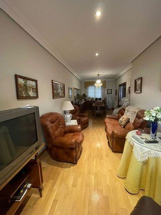 Casa adosada en venta en Tomelloso