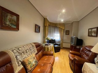 Casa adosada en venta en Tomelloso