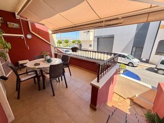 Casa adosada en venta en Catral