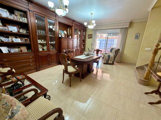 Casa adosada en venta en Catral