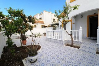 Casa en venta en La Siesta - El Salado - Torreta en Torrevieja